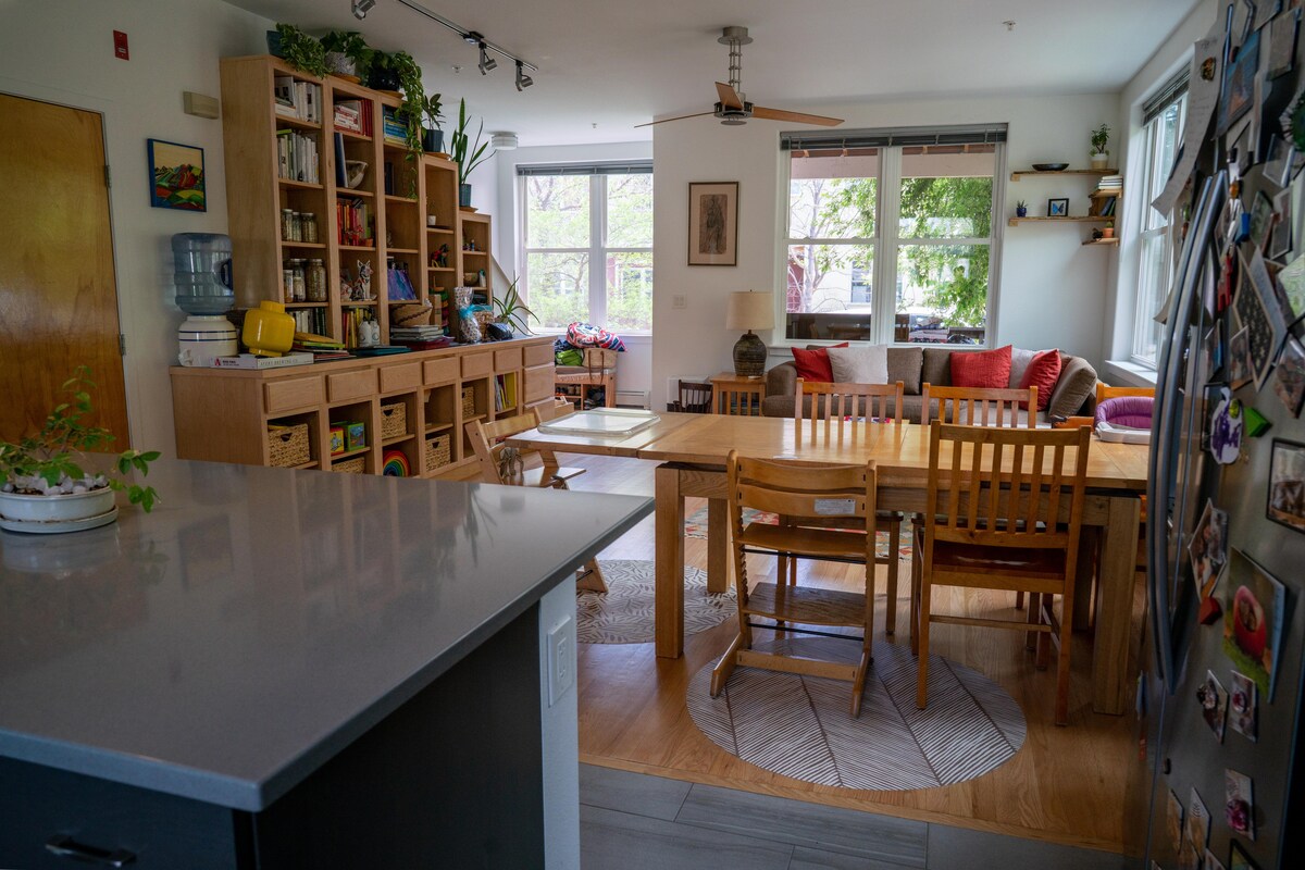 Dining and living area in the Wild Sage summer rental townhouse